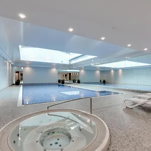  Apartment Waterlane Riverside Spa, Pool & Gym By Downtown Poland